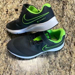 Nike Star Runner